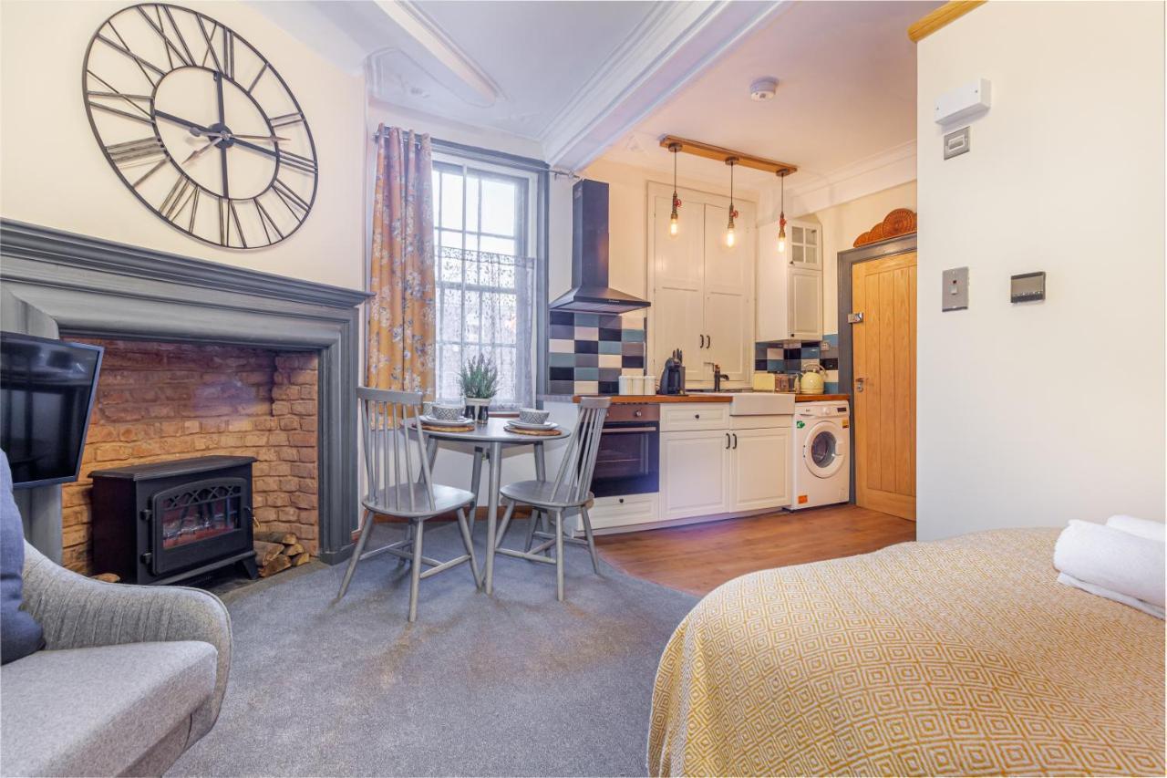 Host & Stay - The Merchant House Apartments Херфорд Екстериор снимка