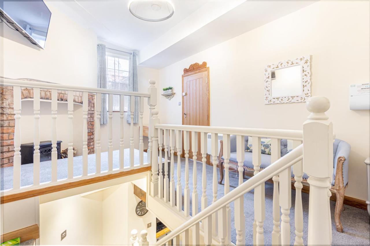 Host & Stay - The Merchant House Apartments Херфорд Екстериор снимка