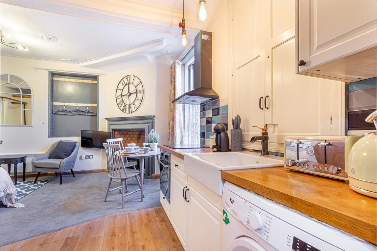 Host & Stay - The Merchant House Apartments Херфорд Екстериор снимка